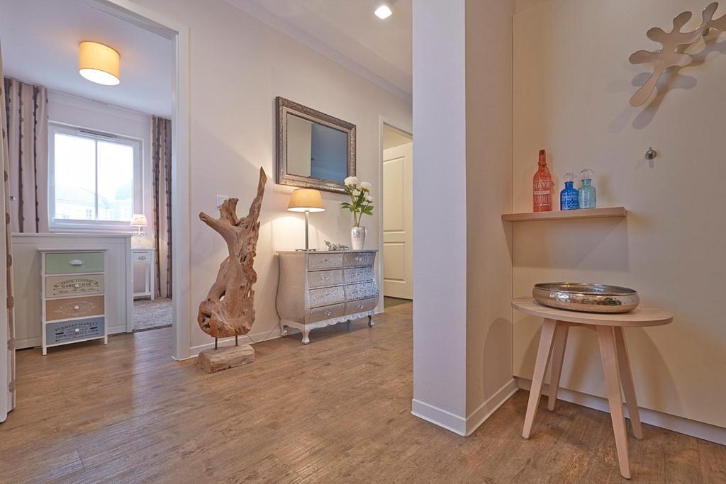 Sunny Suite 14 - Elegantes Hotelapartment Mit Grossartigem Pool-Wellnessbereich Direkt Am Meer In Ruhiger Lage - Perfekt Fuer Mensch Und Tier Бергеренде-Ретвіш Екстер'єр фото